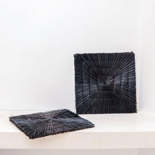 Tischset aus schwarzem Seegras (2er-, 4er- oder 6er-Set) 36 cm | Rechteckiges quadratisches Tischset VARNA (schwarz) - ehegut
